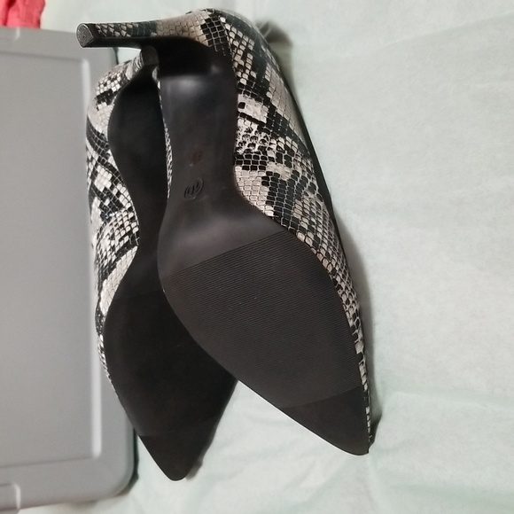 Worthington natural python print stiletto heels size 10 - Picture 2 of 5